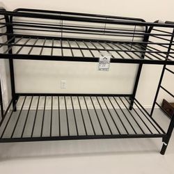 Brand New Metal twin bunk beds