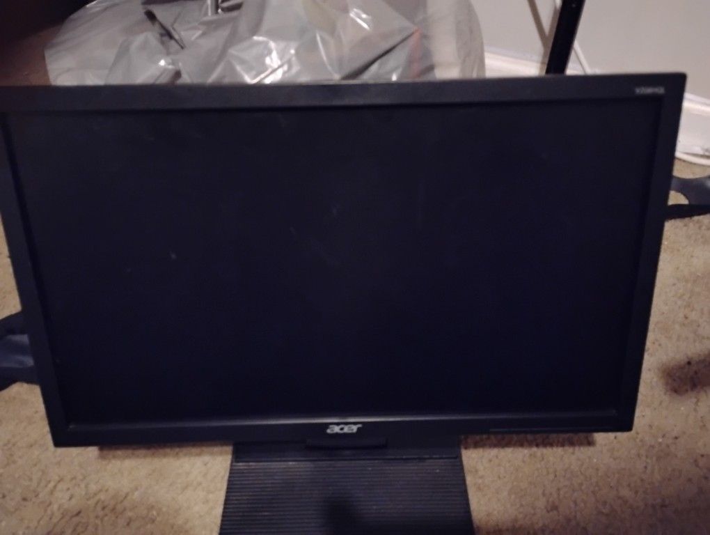 Acer and Dell Monitors 