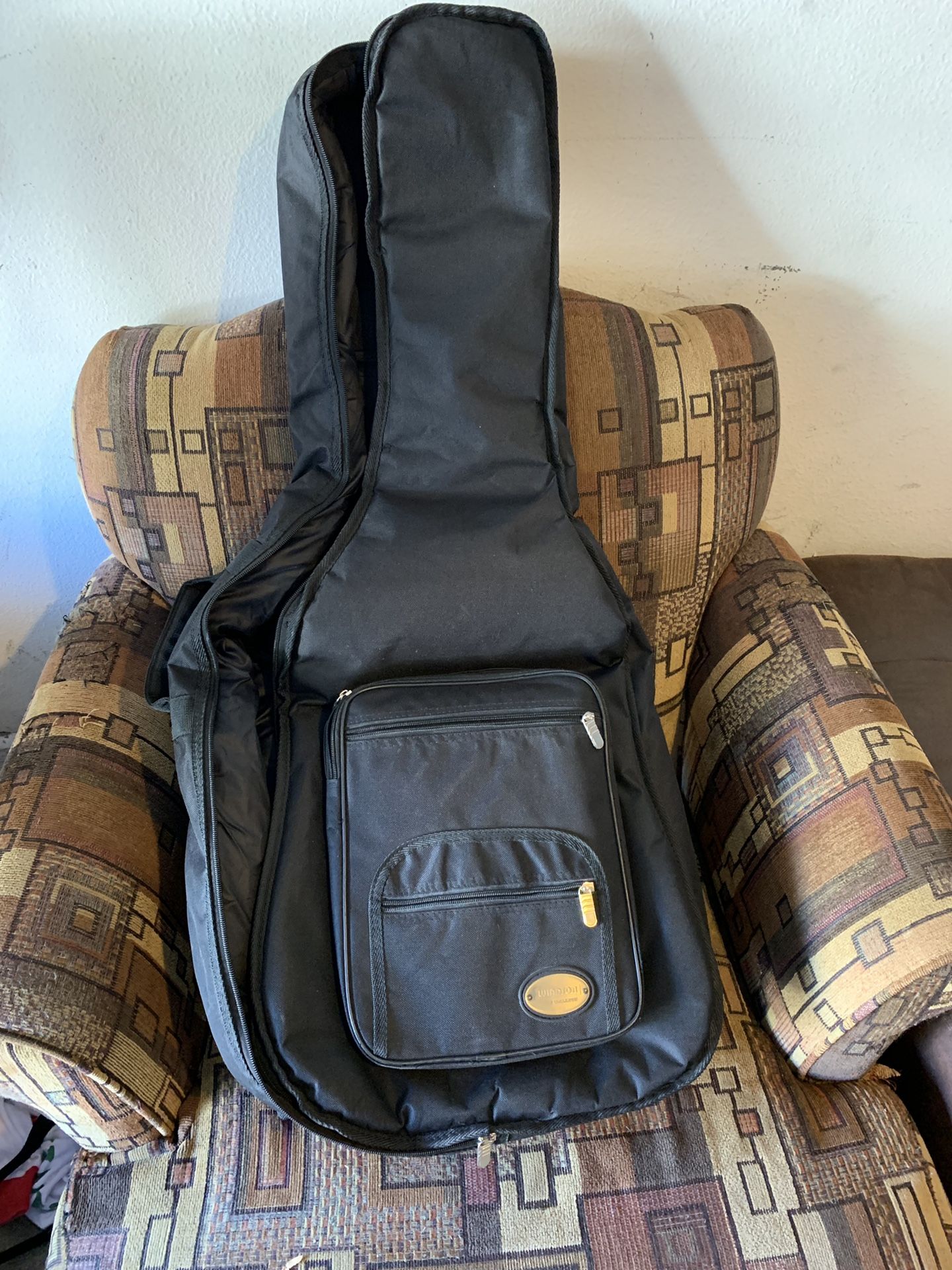 Guitar bag excellent condition