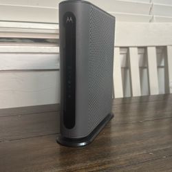 Motorola (Arris) - Dual Band Modem Router AC1900