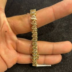 14k Tennis Bracelet With champagne diamonds