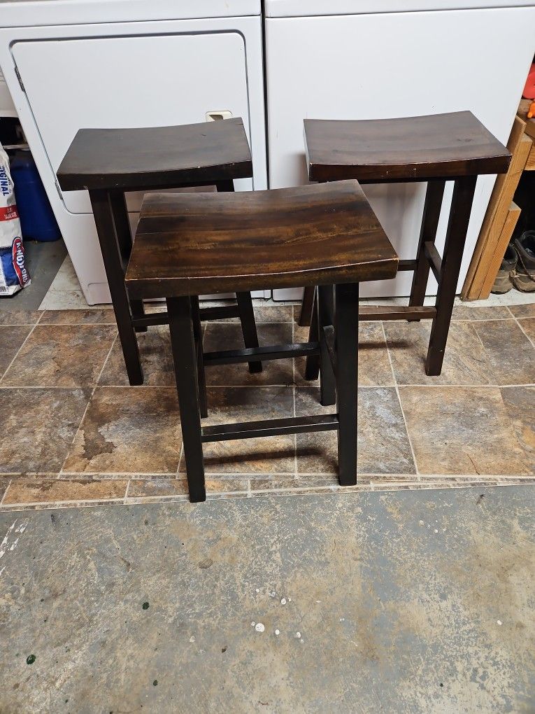 3 Bar Stools.