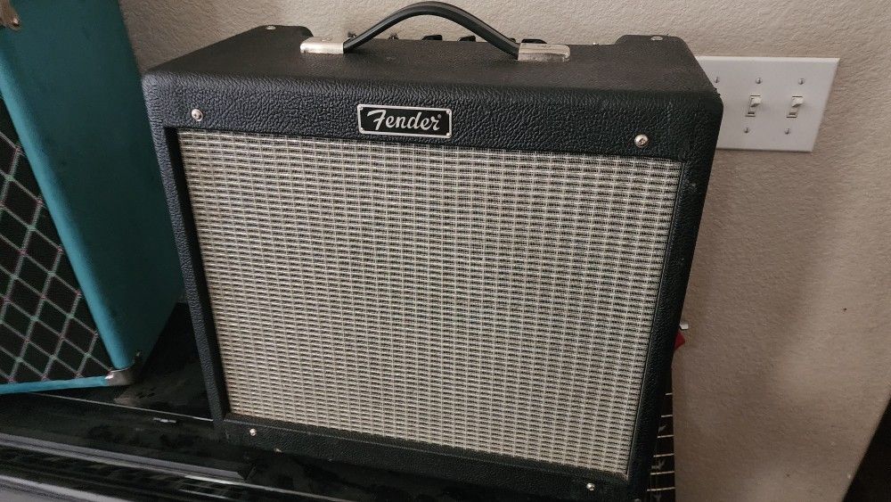Fender Blues Jr All Tube Guitar Amp New Tubes And Speaker.