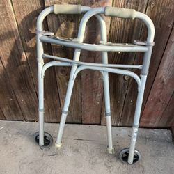 Folding Walker 