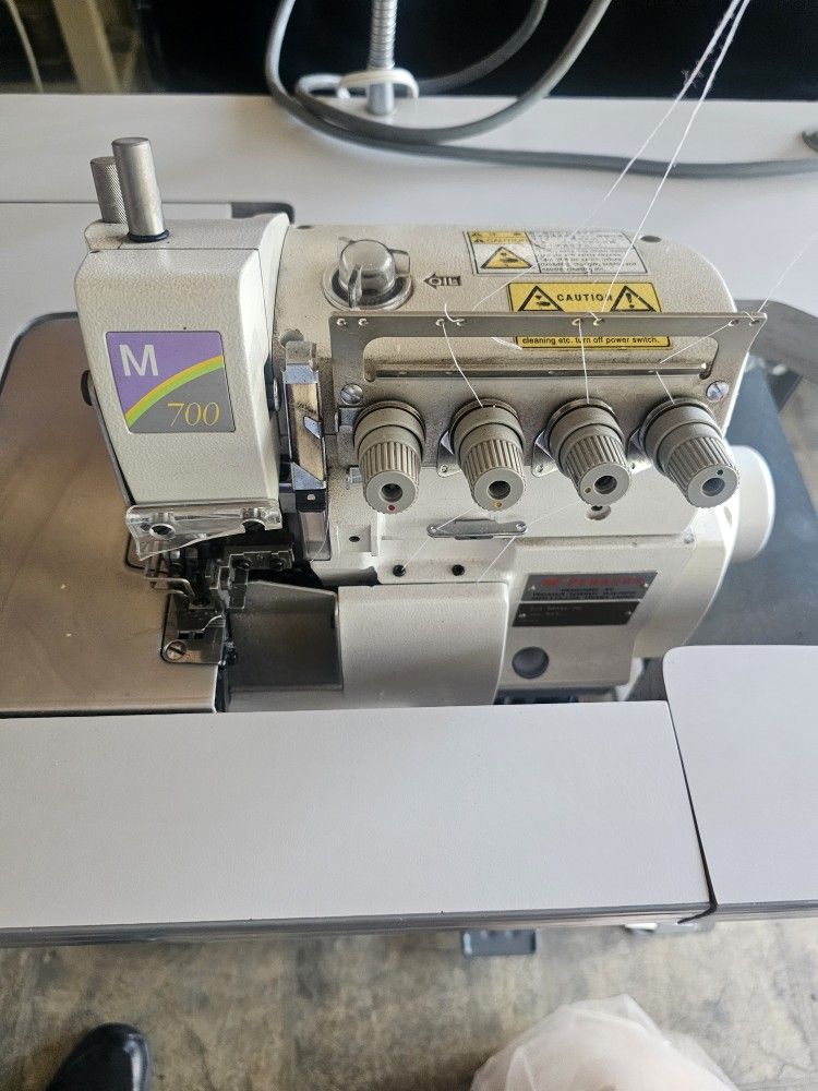 M700 Sewing Machine