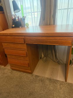 Oak Wood Desk for students