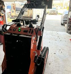 Dingo mini excavator