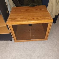TV CONSOLE ON WHEELS GLASS DOORS