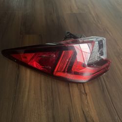 2018 Lexus RX 350 Left rear tail light brand new from Lexus $200
