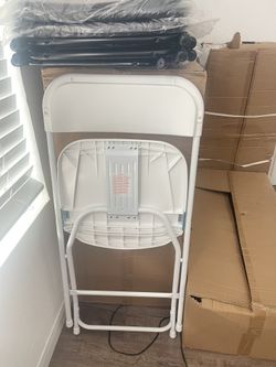 Sale of commercial folding chairs – box of 10 new chairs