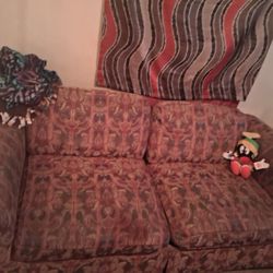 Red N Gold Old Fashioned Couch 