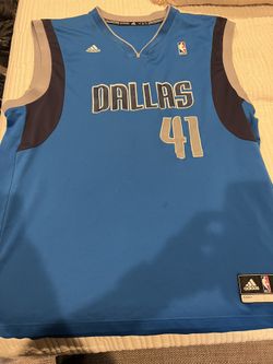 2 Dallas 41 Nowitzki Jerseys