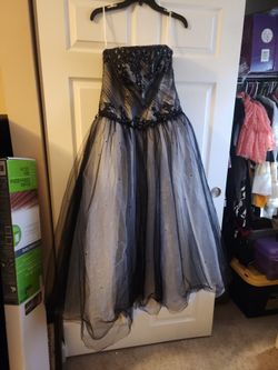 Black & White, Tulle & Sequin Corset Top Ballgown, Size 8 Petite