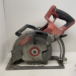 Milwaukee M18 Fuel Brushless Circular Saw 198772/12