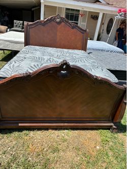 Queen bed