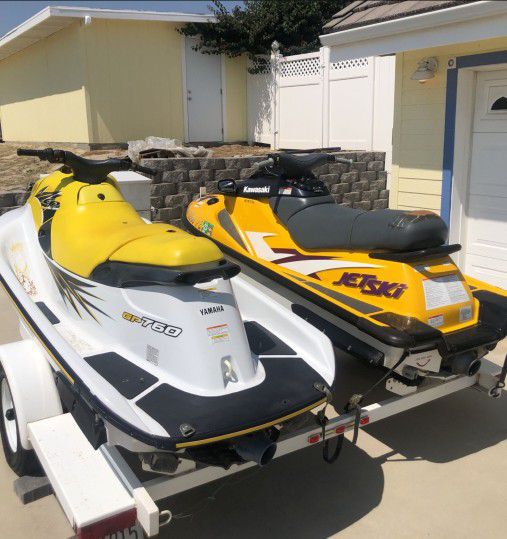 2 Jet Skis And Trailer 