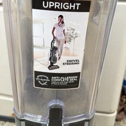 Shark Vacuum Upright 