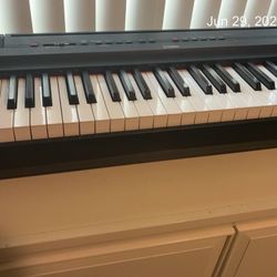 Yamaha Professional keyboard Piano P-121B 