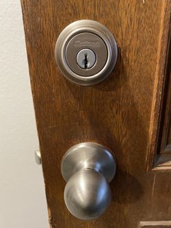 3 Deadbolt, Door Locks
