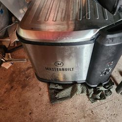 Turkey Plug In Fryer Does Not Use Propane. 