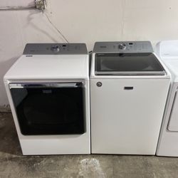 Maytag Washer And Dryer Set 
