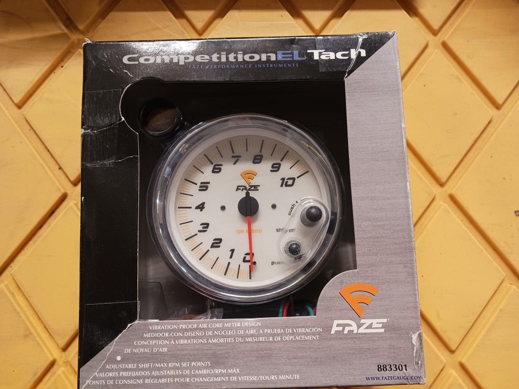 SunPro Faze Competition 5" 10k RPM Tach