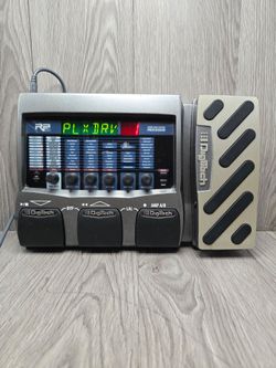 DigiTech RP350 Modeling Guitar Processor, a multi-effects pedal and USB recording interface for electric guitar.