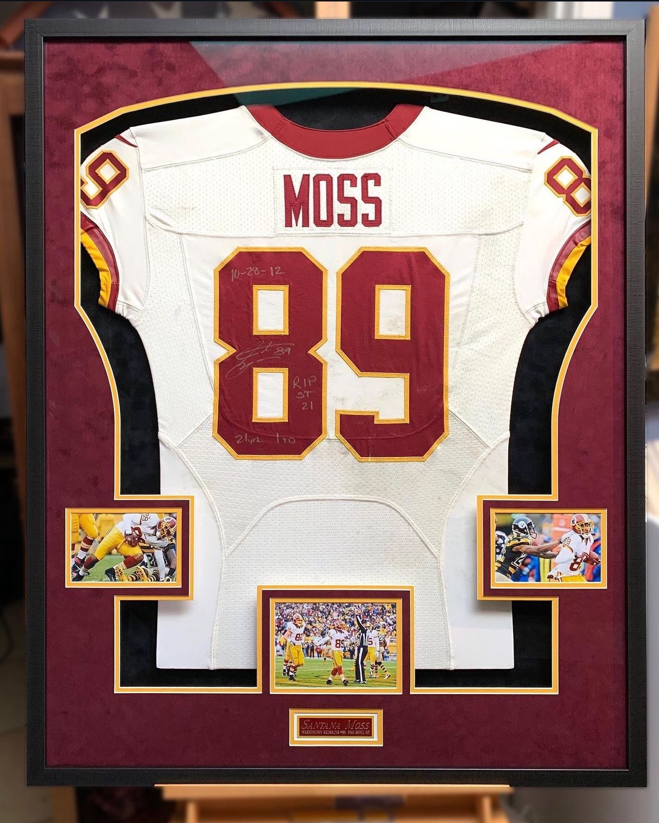 Santana Moss Game Worn & Autographed Redskins Jersey | Meigray & Beckett COAs