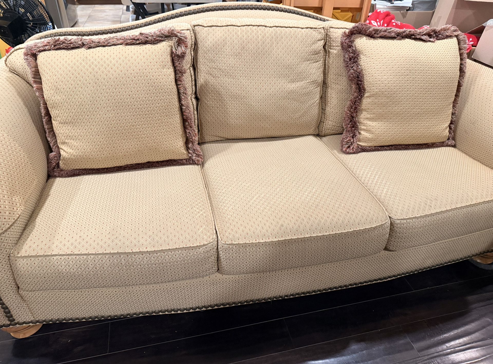 Free Sofa & Recliner 