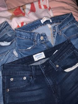 LOTE DE JEANS PARA MUJER XS ENVÍAME UN MENSAJE