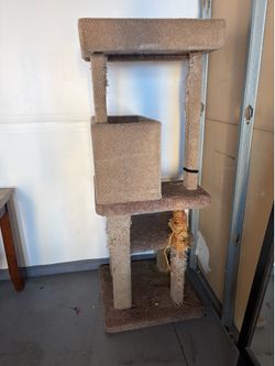 Free Cat Tower