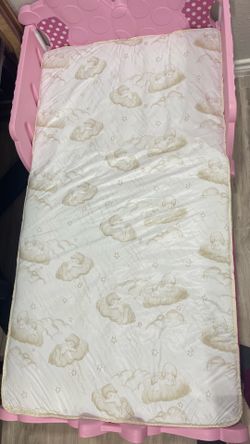 Minnie Mouse toddler bed frame and mattress