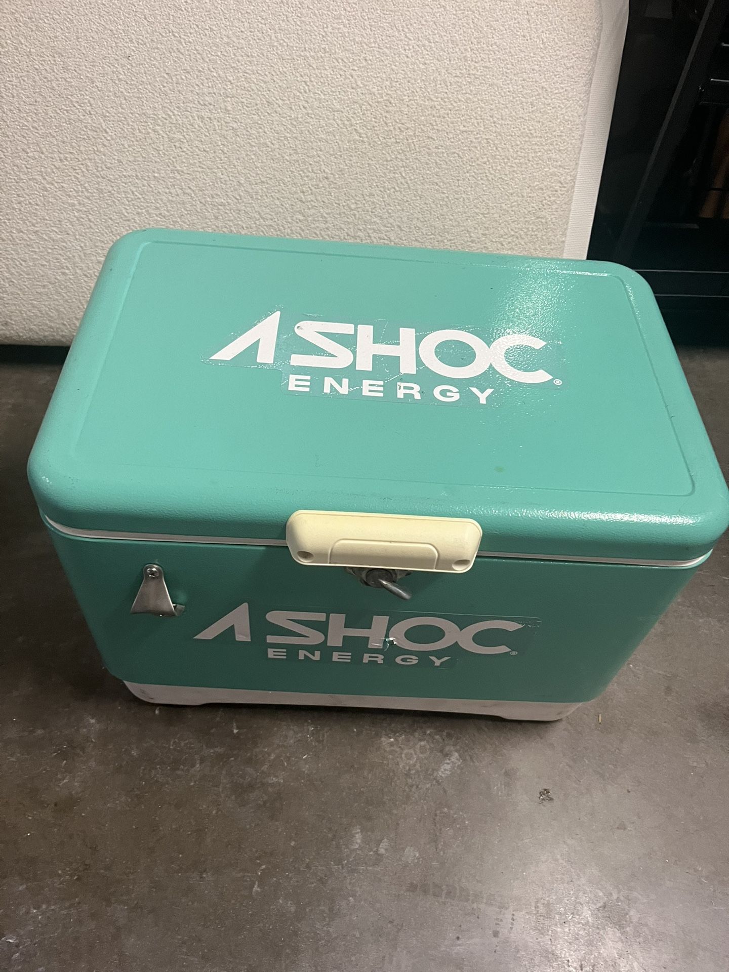 A SHOC Energy Hard Cooler Like New! (Katy TX 77494