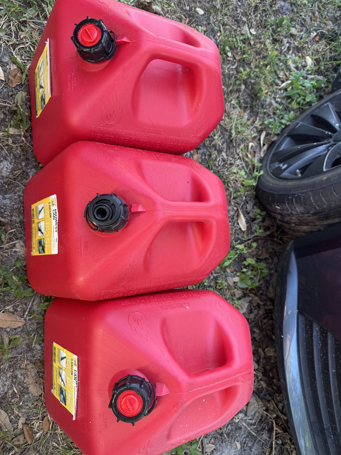 never used 5 gallon gas can