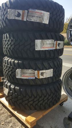 35x1250R18 Toyo open country Mt