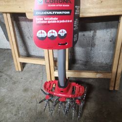 Corona Disk Cultivator