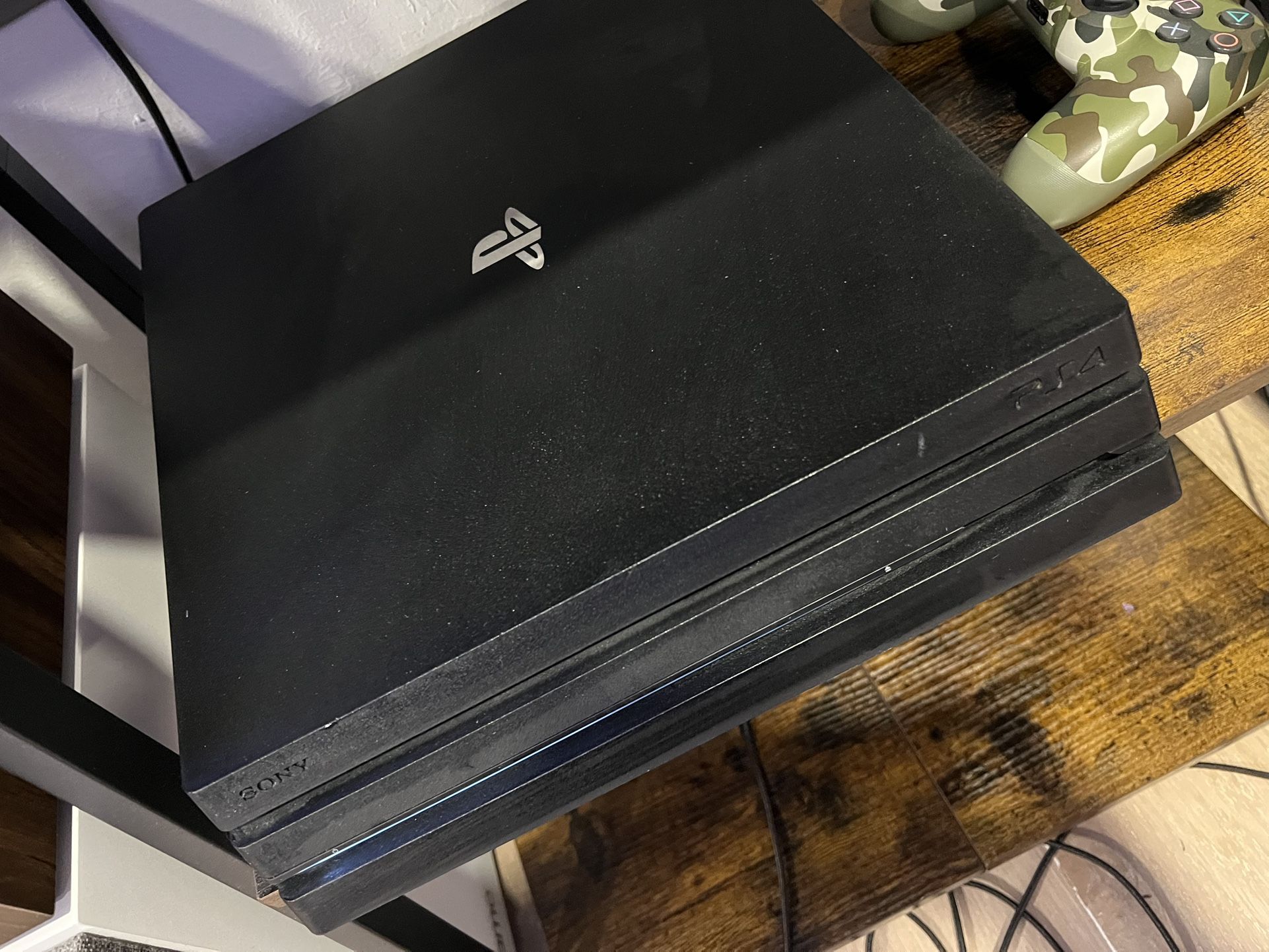 PlayStation 4 (Ps4) Pro Bundle 1TB