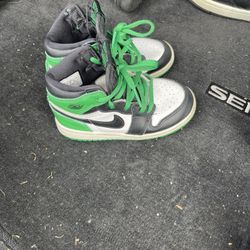 Jordan 1 Size 9c 