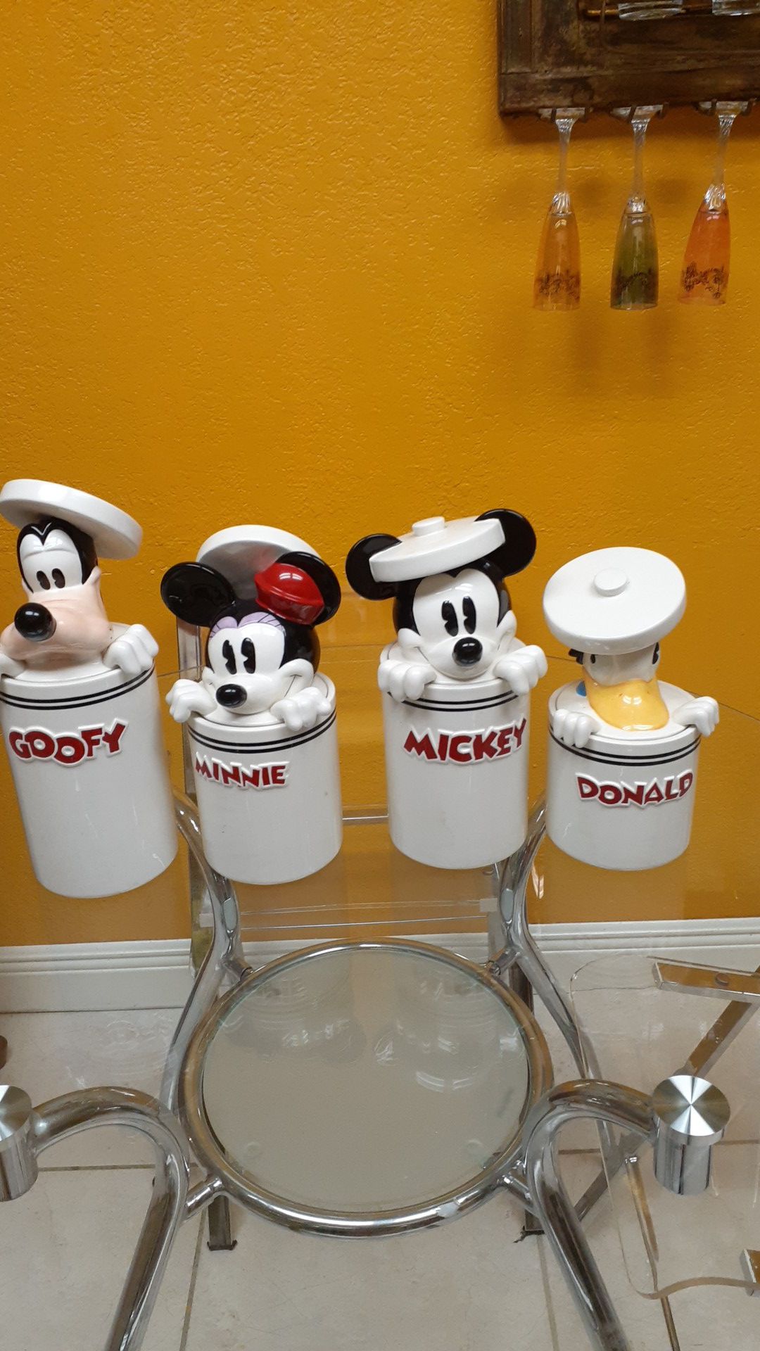 Goofy, minnie, Mickey and Donald Disney characters