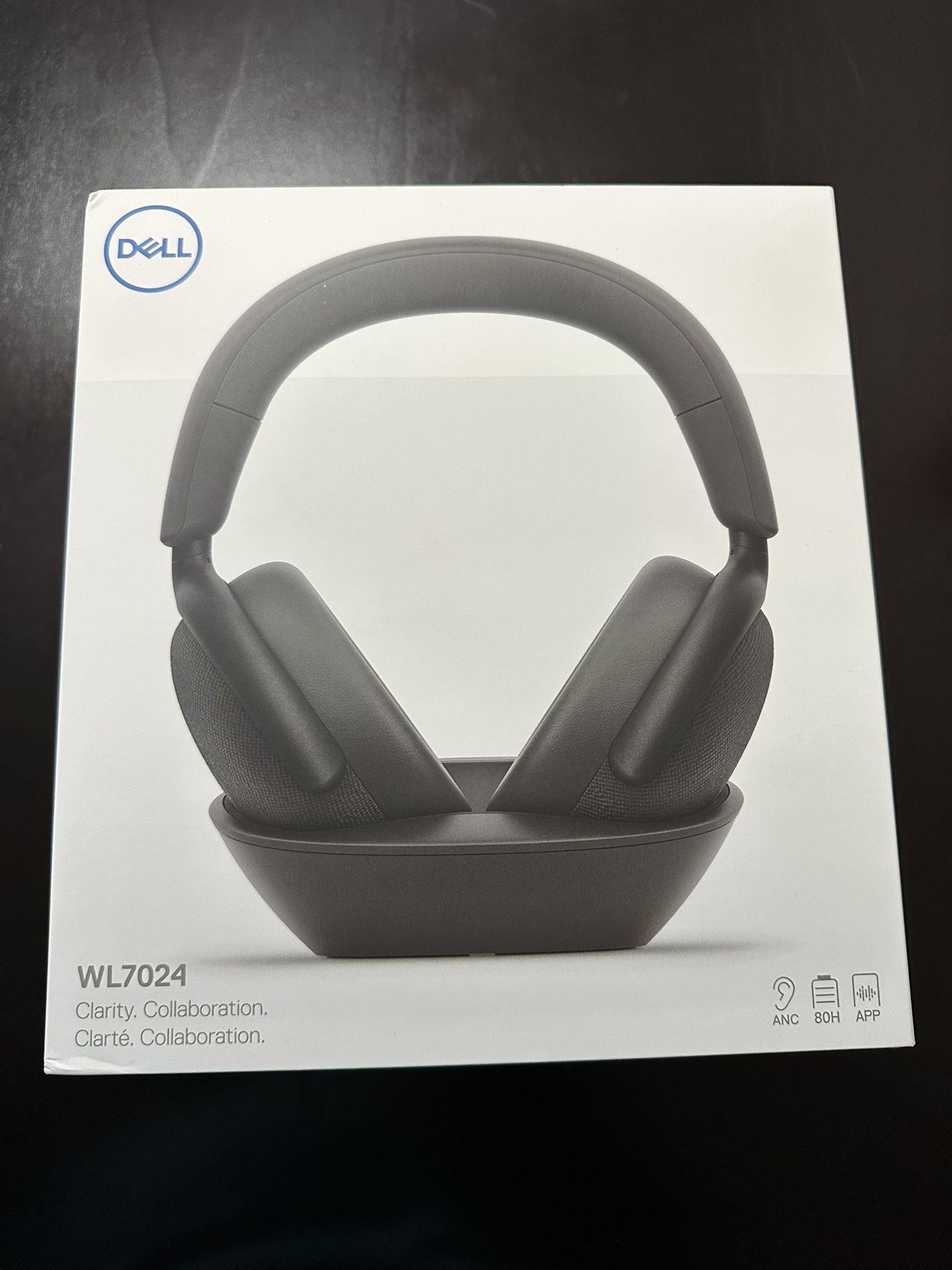 Brand New Noise cancelling headphones