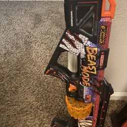 PULLBACK X-SHOT NERF GUN, PERFECT CONDITON 