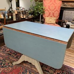 Solid Wood Collapsible Dining Table