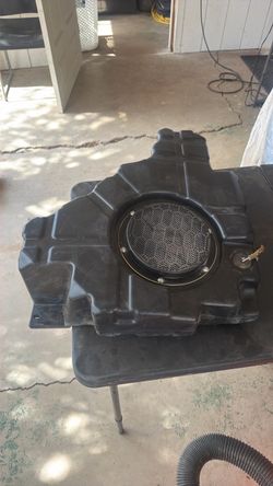 2014 Jeep Grand Cherokee OEM 8” Subwoofer