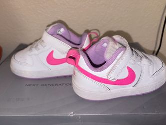 Used toddler 7C Nikes