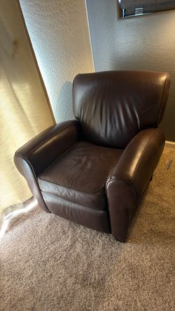 Baccarat Leather Reclining Chair