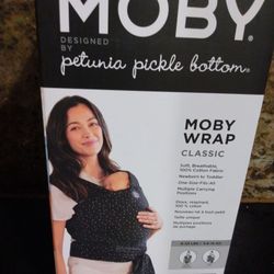 Moby Wrap Classic Petunia Picked Bottom