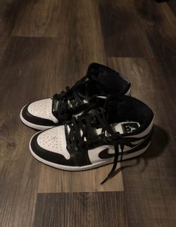 Jordan 1’s Women size 10