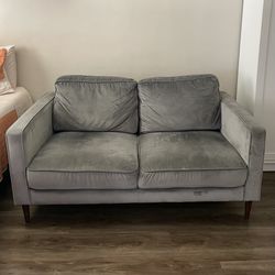 Loveseat 