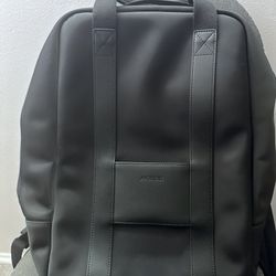 Mono Black backpack
