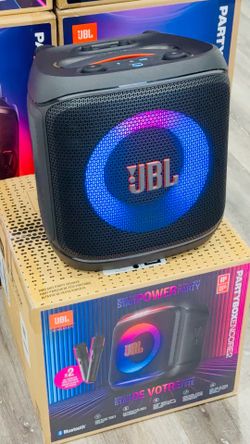 🎤 JBL PartyBox Encore 2 + 2 MICRÓFONOS INALÁMBRICOS INCLUIDOS 🎤 ¡Llegó la máquina de karaoke que todos quieren! ¿Listo para ser la estrella de la fi